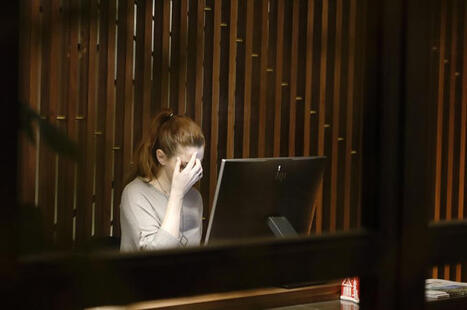 Comment l'IA intensifie le travail et augmente l'&eacute;puisement cognitif | L'&Eacute;MERGENCE DE L'INTELLIGENCE ARTIFICIELLE DANS LE MONDE DU TRAVAIL | Scoop.it