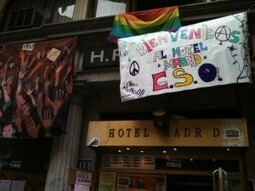 Les indign&eacute;s transforment un h&ocirc;tel abandonn&eacute; en refuge pour familles expuls&eacute;es | Et si demain...les indign&eacute;es... | Scoop.it