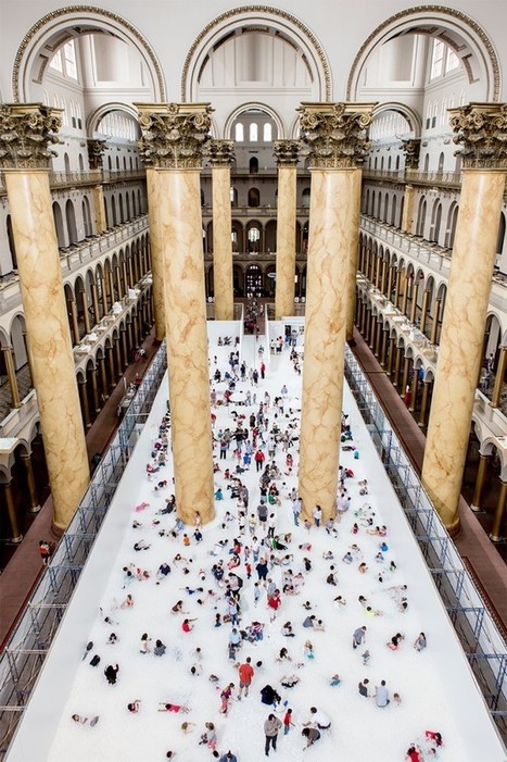 Snarkitecture transforme un musée en mer de plastique | Parcs indoor | Scoop.it