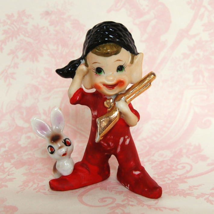 Vintage 1950s Davy Crockett and Bunny Figurine | Antiques & Vintage Collectibles | Scoop.it