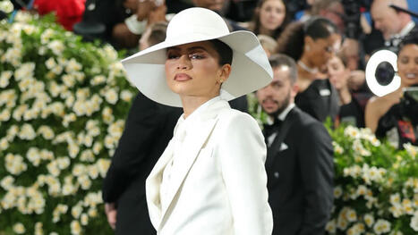 Met Gala 2025 Red Carpet Photos: The Best Celebrity Looks | Hypebot • new music industry, music marketing & music tech news from across the web | Scoop.it