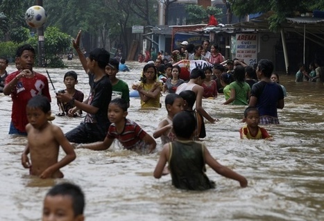 Flooding in Jakarta: A City Swamped by Its Own Success | Stage 5  Changing Places | Scoop.it
