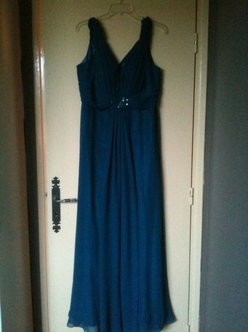 Annonce : Robe de ceremonie T44 neuve - Ile de France - Val d'oise - Occasion du mariage | Robes de mariée d'occasion | Scoop.it
