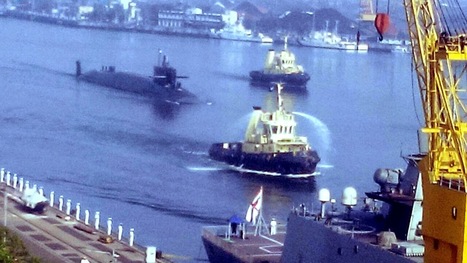 Une nouvelle photo du SNLE indien INS Arihant quittant le port de Visakhapatnam pour ses premiers essais | Newsletter navale | Scoop.it
