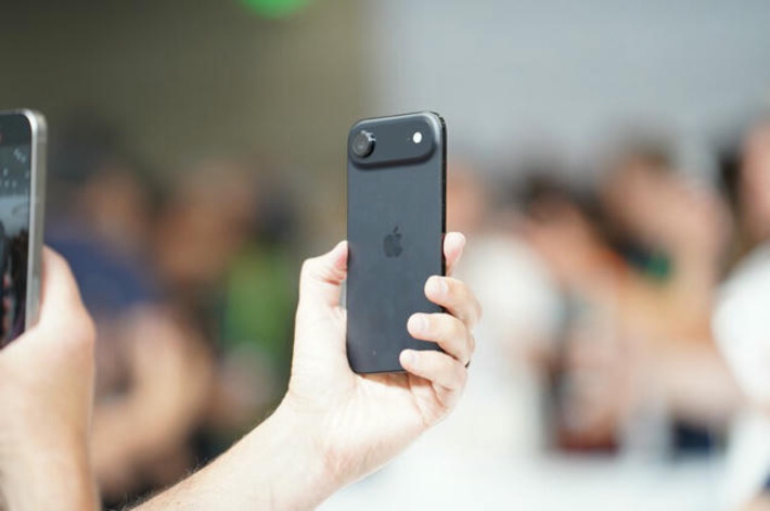How all the 2025 iPhone models compare on paper | Technology Report - Changing Our World | Scoop.it