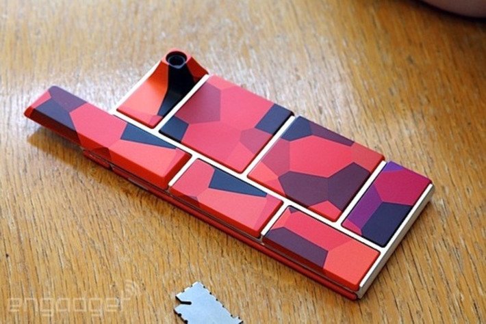Google's Project Ara wants to revolutionize the smartphone industry within a year via @phonewisdom @engadget | WHY IT MATTERS: Digital Transformation | Scoop.it