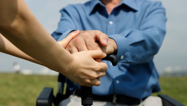Indemnisation du cong&eacute; de proche aidant&nbsp;: est-ce suffisant pour prendre un peu de r&eacute;pit&nbsp;? | Aidants | Scoop.it