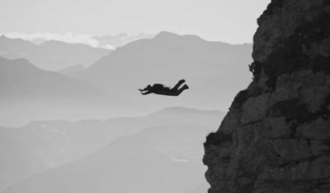 Film : « Bike and Base », un périple à vélo pour sauter des falaises des Alpes | No limite | Scoop.it