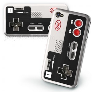 Les coques iPhones de geek ! Retro-Game-NES-Controller-iPhone-4G-Cover – JustGeek.fr | Vade RETROGames sans tanasse! | Scoop.it