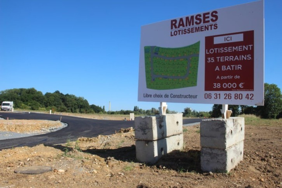 Lisieux - Un lotissement de 35 maisons sort de terre près de la piscine | Une semaine d'actu - Newsletter de veille de l'AURH | Scoop.it