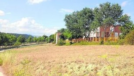 Bara&ntilde;&aacute;in refrenda los usos de vivienda y centro d&iacute;a para Eulza | Ordenaci&oacute;n del Territorio | Scoop.it