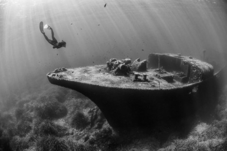 Top 10 Worst Shipwrecks Ever | Under Water | S...