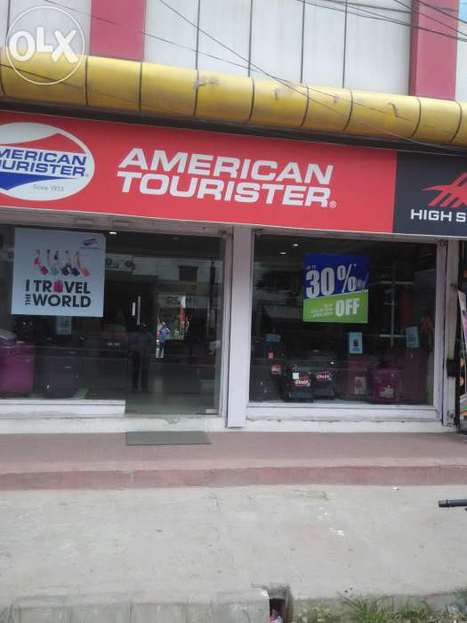 american tourister showrooms near me