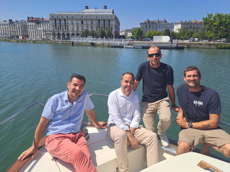 Tourisme &agrave; Bayonne. La ville se tourne vers ses cours d&rsquo;eau&nbsp;: &agrave; moteur ou &agrave; la rame, des balades propos&eacute;es sur l&rsquo;Adour et la Nive | Strat&eacute;gie de territoires et offices de tourisme | Scoop.it