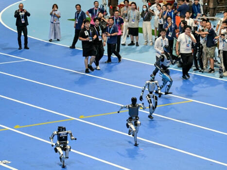 La première compétition mondiale de robots humanoïdes commence en Chine | @ZeHub | Scoop.it