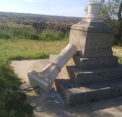 Les Saintes-Maries-de-la-Mer : un symbole vandalisé | Camargue Nature | Scoop.it