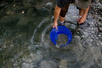 Modern-Day Gold Rush | Best of Photojournalism | Scoop.it