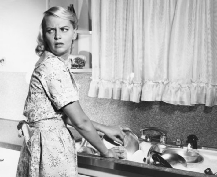 Husbands Create 7 Hours Of Extra Housework For Their Wives | Dare To Be A Feminist | Scoop.it