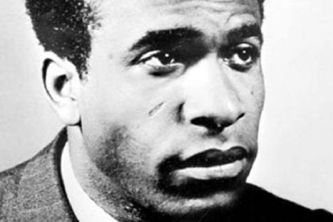 Dans les rues d’Athènes avec Frantz Fanon | Koter Info - La Gazette de LLN-WSL-UCL | Scoop.it