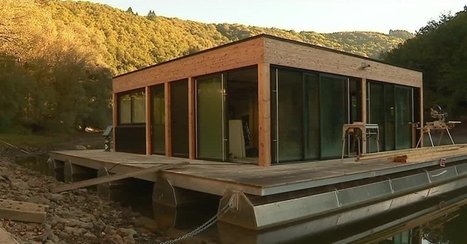 [vidéo] Autonomie et bois pour cette maison flottante sur un lac d'Aveyron | GREENEYES | Scoop.it