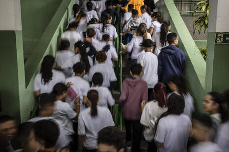 Queda de matr&iacute;culas no ensino m&eacute;dio em SP gera diverg&ecirc;ncia - 27/02/2026 - Educa&ccedil;&atilde;o - Folha | Inova&ccedil;&atilde;o Educacional | Scoop.it