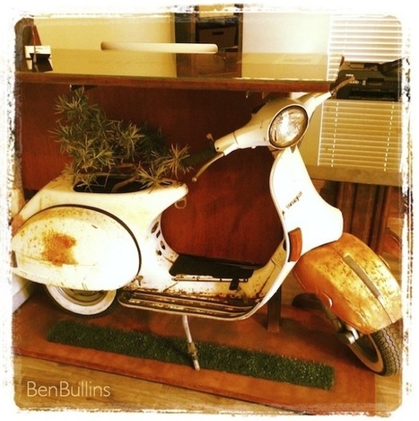 Vespa Scooter Repurposed Into Mod Office Desk  |  HomeJelly | 1001 Creative ideas ! | Scoop.it