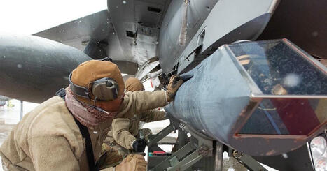 Updated Sniper pod to help F-35 to share data with other aircraft  | DEFENSE NEWS | Scoop.it