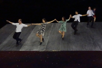 Maguy Marin pr&eacute;sente "BiT"  - L'Insatiable - avec Cassandre/Horschamp | Revue de presse th&eacute;&acirc;tre | Scoop.it