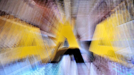 Dette de la France : visualisez comment la note française s'est progressivement dégradée, passant de AAA à A+ | @ZeHub | Scoop.it