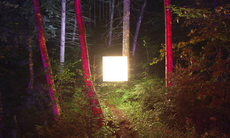 Un mystérieux carré lumineux fait son apparition dans de superbes paysages nocturnes | Landart, art environnemental | Scoop.it