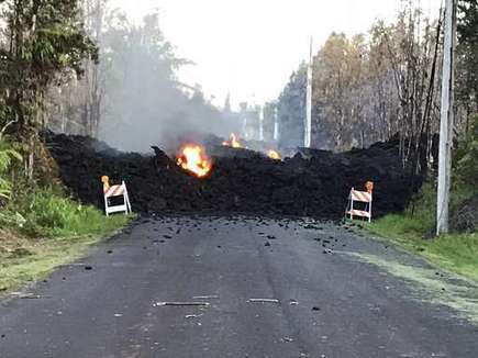 Hawaii's Kilauea volcano jolts with lava, quakes and gas | Geology | Scoop.it