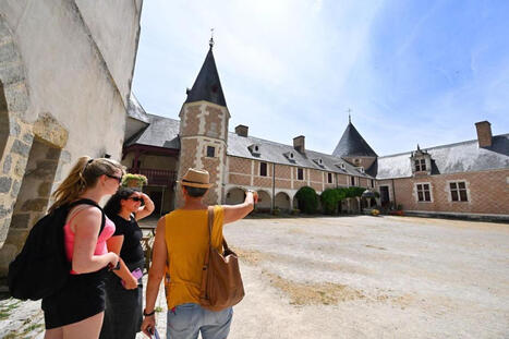 Campings, ch&acirc;teaux, Loire &agrave; v&eacute;lo : comment la chaleur a boulevers&eacute; le tourisme en Centre-Val de Loire | Strat&eacute;gie de territoires et offices de tourisme | Scoop.it