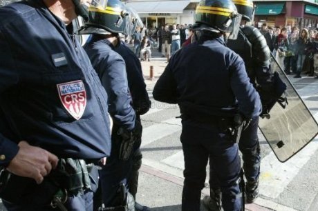 Une affiche d'Hitler dans les locaux de la CRS de Perpignan - SudOuest.fr | Résistances | Scoop.it