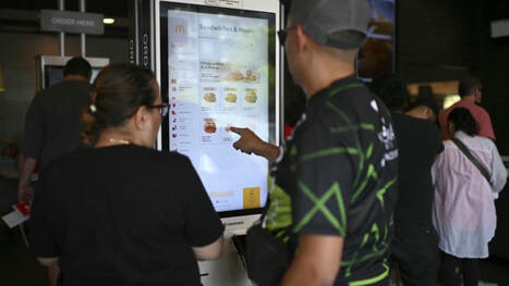 McDonald’s touchscreen kiosks were feared as job killers. Instead, something surprising happened | CNN Business | consumer psychology | Scoop.it