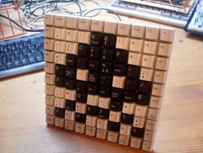 Space Invaders Keyboard Mosaics: CTRL-ALT-ATTACK | Kitsch | Scoop.it