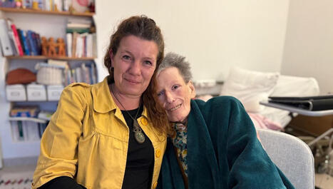 "C'est un beau cadeau" : &agrave; l'h&ocirc;pital d'Avignon, les patients en fin de vie peuvent &eacute;crire leur biographie - ICI | D&eacute;pendance et fin de vie | Scoop.it