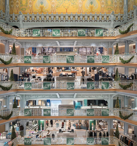 Les grands magasins parisiens dévoilent leurs vitrines de Noël - FashionNetwork France | Découvrir, se former et faire | Scoop.it