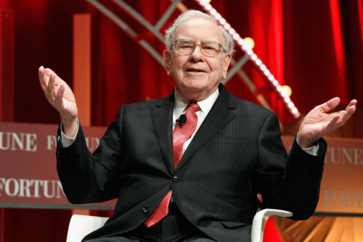 Warren Buffett&rsquo;s parting gift to Berkshire Hathaway: a $2 billion Iran oil windfall | Family Office & Billionaire Report - Empowering Family Dynasties | Scoop.it