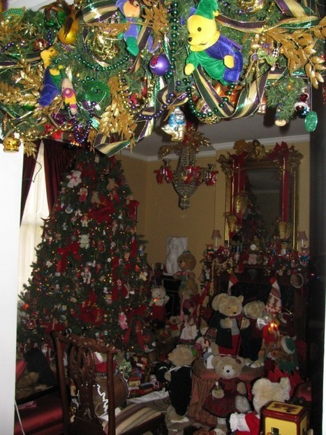 Collector’s Holiday Home Houses over 10,000 Teddy Bears | Strange days indeed... | Scoop.it