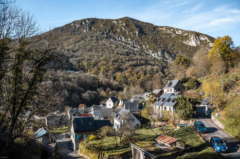 &nbsp;Via ferrata &agrave; Camous ferm&eacute;e jusqu&rsquo;&agrave; fin juin 2026 | Vall&eacute;es d'Aure & Louron - Pyr&eacute;n&eacute;es | Scoop.it
