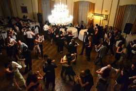 La Milonguita, milonga en Buenos Aires | VIDEOS DE MILONGAS ... | Mundo Tanguero | Scoop.it