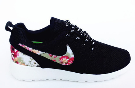 nike roshe run floral cyan