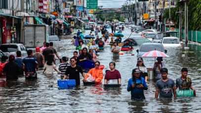 Bangkok at breaking point as floods turn streets into stagnant lakes | Extreme weather | The Guardian | Operation Deimos | Scoop.it