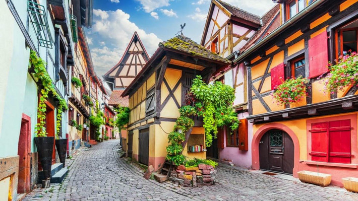 L'un des plus beaux villages de France se trouve à 2h de Paris | Ma douce France | Scoop.it