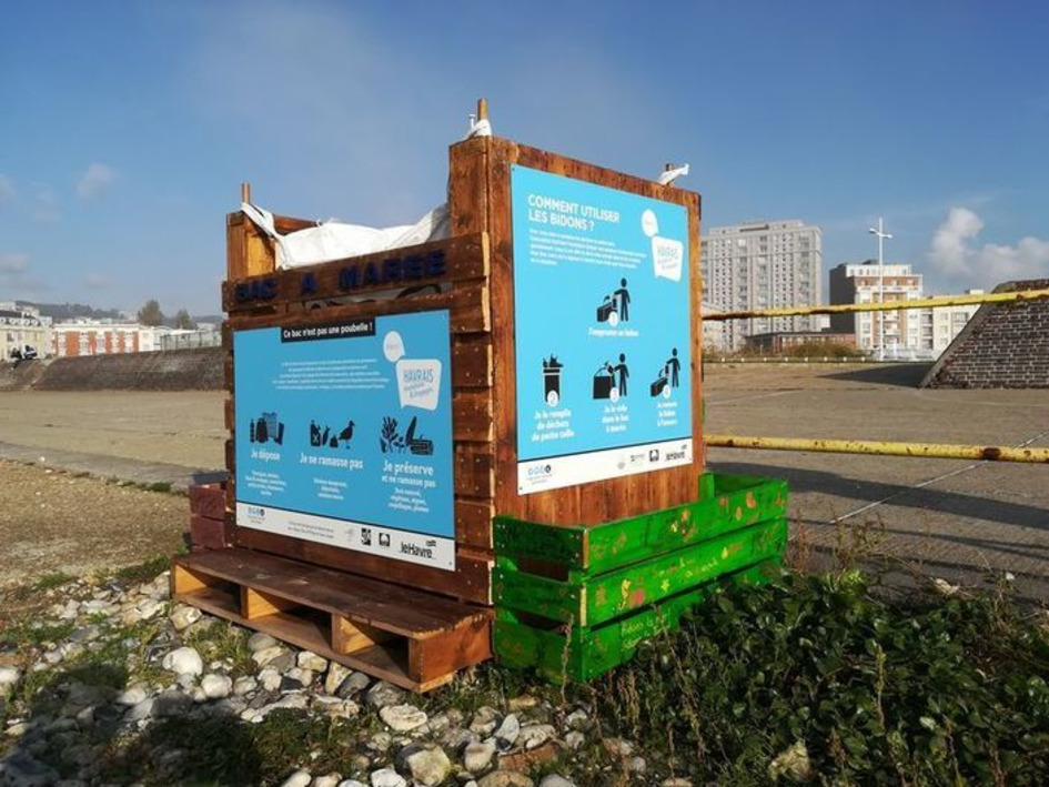 Des bacs à marée installés sur la plage du Havre pour récolter les déchets rapportés par la marée | Une semaine d'actu - Newsletter de veille de l'AURH | Scoop.it