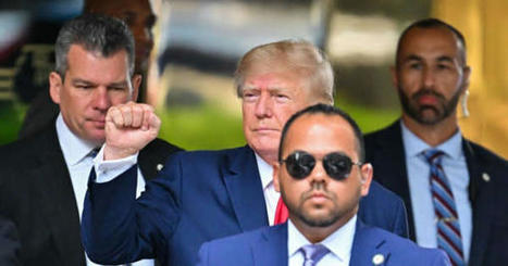 Trump and his lawyers are offering conflicting explanations for why he had secret documents at Mar-a-Lago - BusinessInsider.com | Backstabber Watch | Scoop.it