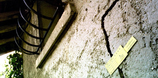 Fissures, sols instables&hellip; comment les&nbsp;al&eacute;as climatiques redessinent la&nbsp;carte du&nbsp;risque immobilier | Veille territoriale AURH | Scoop.it