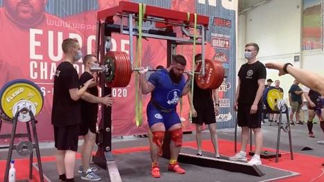 Russian power lifter fractures both knees while attempting to squat nearly 900 pounds | Physical and Mental Health - Exercise, Fitness and Activity | Scoop.it
