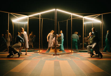 Maagisen realismin nykytanssia Kaupunginteatterissa ja sama kohtaamisten show baarissa | 1Uutiset - Lukemisen t&auml;hden | Scoop.it