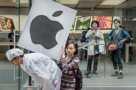 Documentary Shows Harsh Conditions for Workers in iPhone Factories | Stage 4 Interconnections | Scoop.it